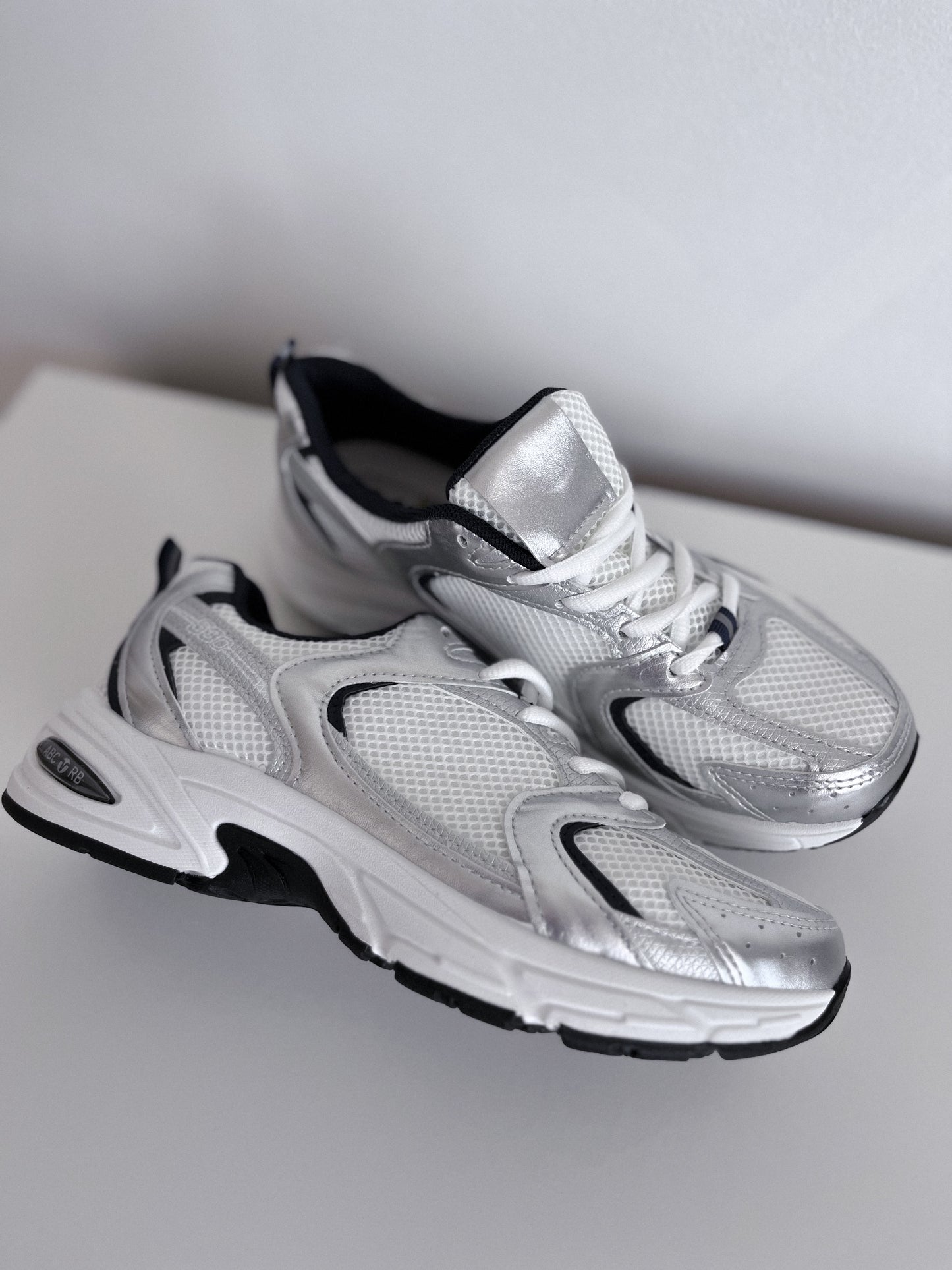 Zapatilla Mujer Est New Balance 530