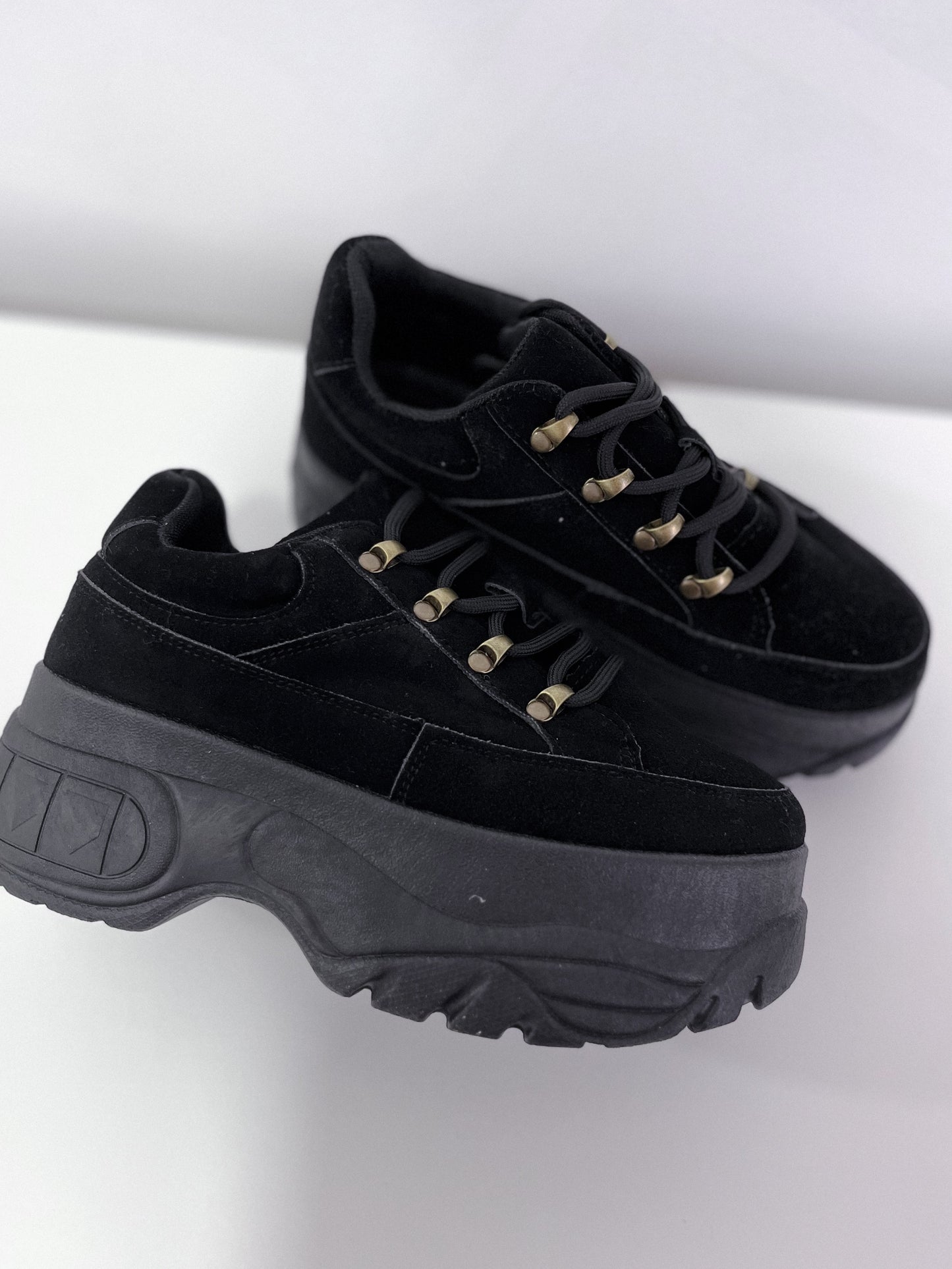 Zapatilla Mujer Plataforma Negra