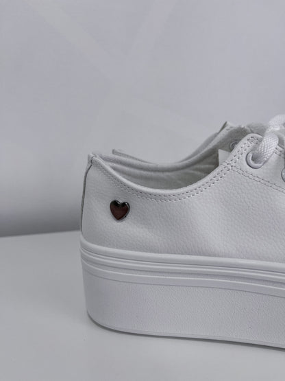 Zapatilla Mujer Efecto Cuero Blanca