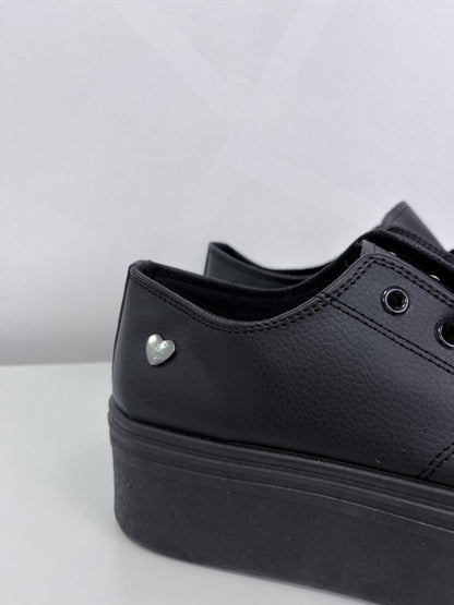 Zapatilla Mujer Efecto Cuero Negro