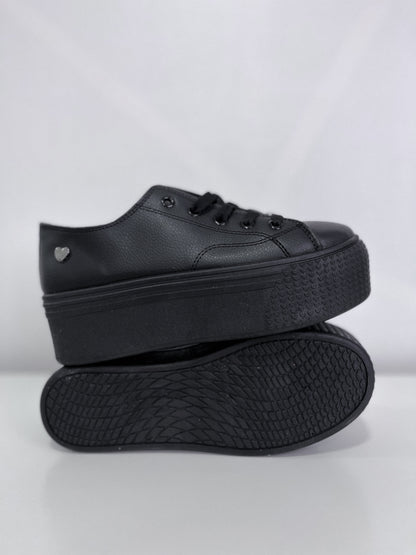 Zapatilla Mujer Efecto Cuero Negro